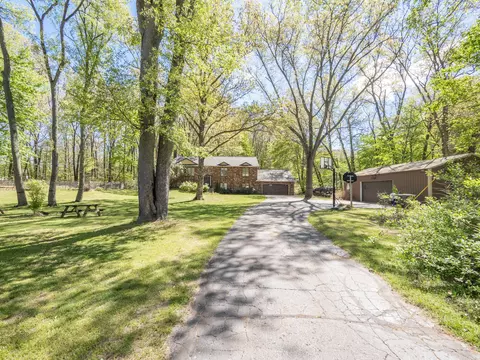 Exterior - 4115 S Van Kal St, Mattawan, MI 49071 photo 2 of 21