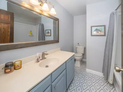 Bath - 4115 S Van Kal St, Mattawan, MI 49071 photo 2 of 4