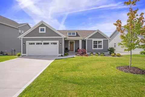 3903 Elderberry Dr, Holland, MI 49424