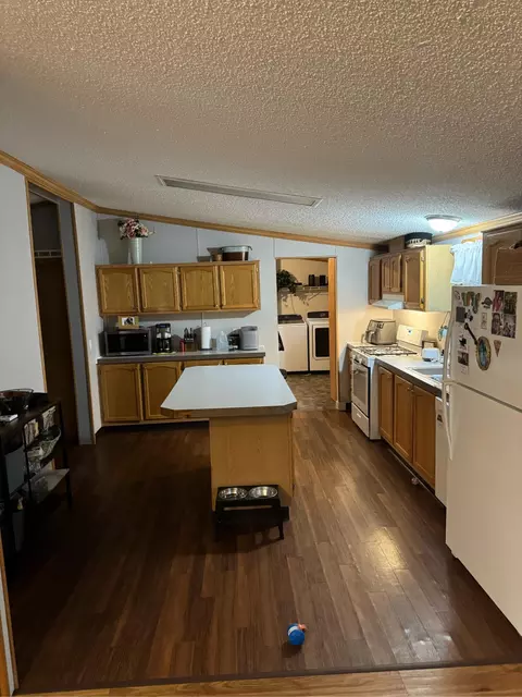 816 E James St, White Cloud, MI 49349 photo 6