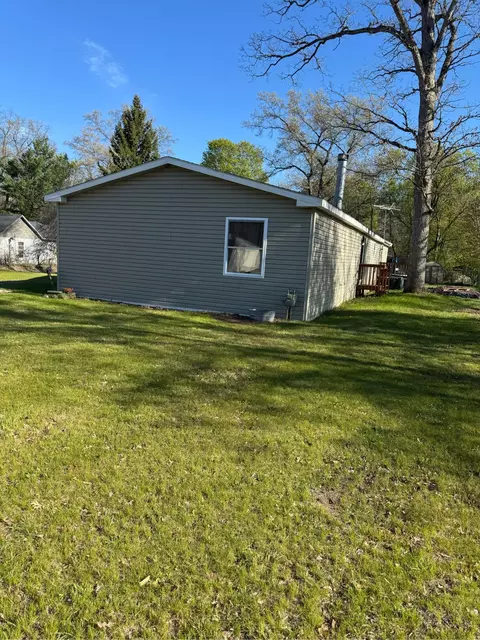 816 E James St, White Cloud, MI 49349 photo 3