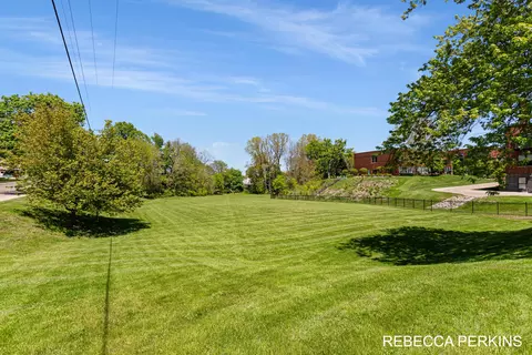 326 S Haven St, South Haven, MI 49090