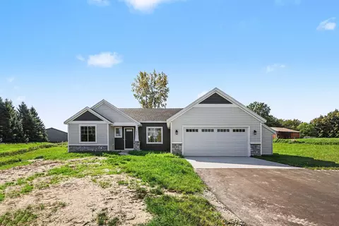 10555 68th St SE, Alto, MI 49302