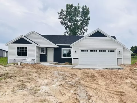10555 68th St SE, Alto, MI 49302