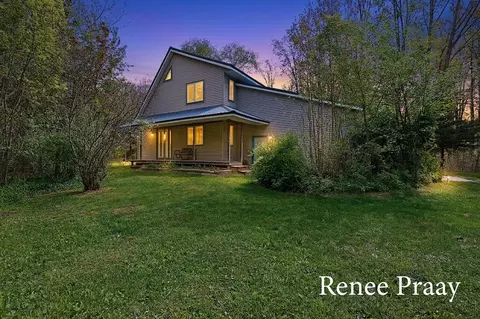 2950 Todd Rd, Whitehall, MI 49461