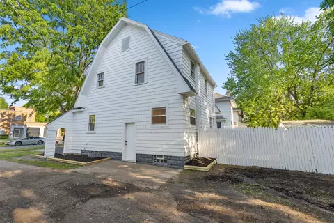 Exterior - 1816 Todd Ave, Lansing, MI 48910 photo 5 of 9