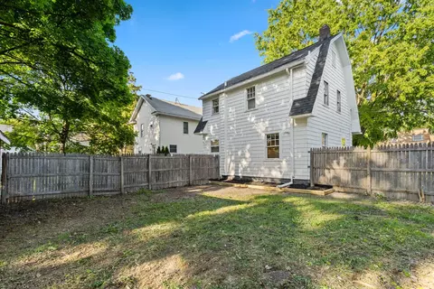 Exterior - 1816 Todd Ave, Lansing, MI 48910 photo 8 of 9
