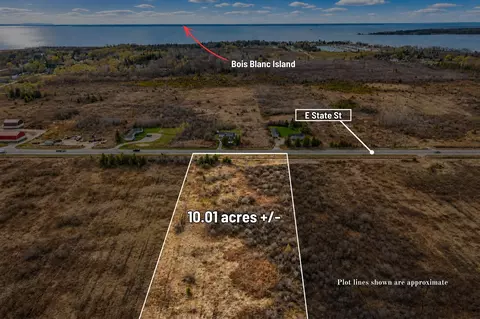 1734 E State St, Cheboygan, MI 49721