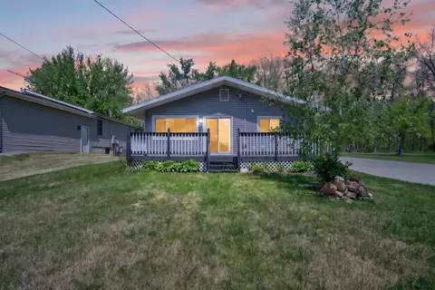 10674 Wesch Rd, Brooklyn, MI 49230