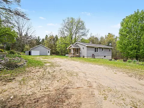 9070 4 Mile Rd, Hesperia, MI 49421