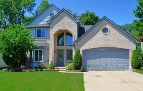 7023 Foxcreek Dr, Canton, MI 48187