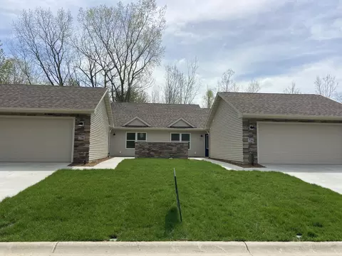 730 Violet Way, St. Joseph, MI 49085