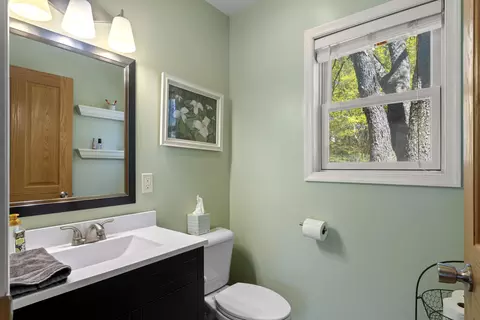 Bath - 1212 Bailey St, Benzonia, MI 49616 photo 4 of 4
