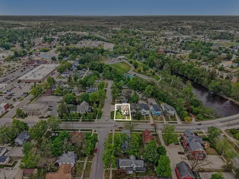 403 Maple St, Big Rapids, MI 49307 photo 32