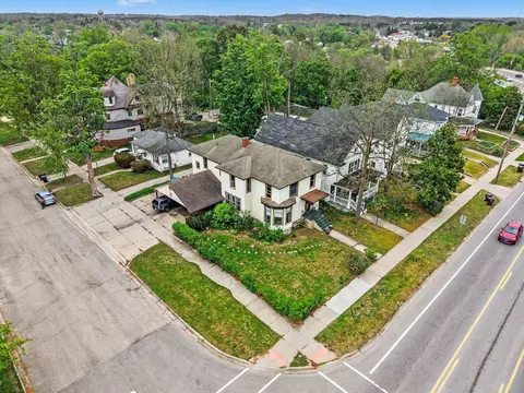 403 Maple St, Big Rapids, MI 49307 photo 6