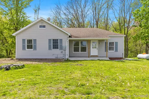 1751 E Boyer Rd, Fenwick, MI 48834