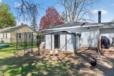 Exterior - 4410 Clinton Rd, Jackson, MI 49201 photo 8 of 11