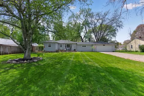 Exterior - 4410 Clinton Rd, Jackson, MI 49201 photo 2 of 11