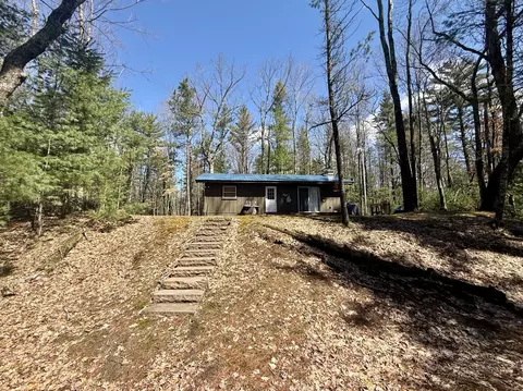 4047 E Creek Wood Dr, Chase, MI 49623