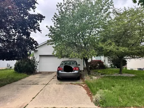 1709 Waldorn Ave NE, Grand Rapids, MI 49505