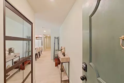 8159 Colony Dr #23, Grosse Ile, MI 48138