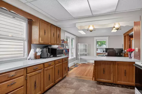 Kitchen - 508 Orange St, Jackson, MI 49202 photo 5 of 5