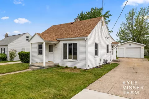 331 41st St SW, Wyoming, MI 49548