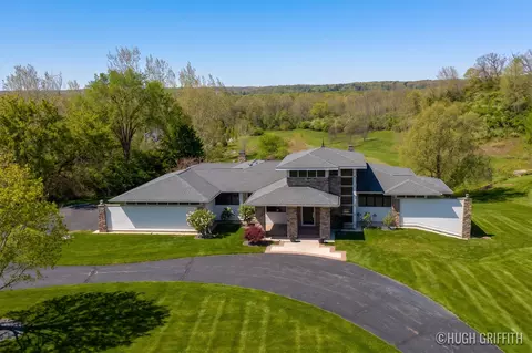 Exterior - 899 Skyevale NE, Ada, MI 49301 photo 3 of 7