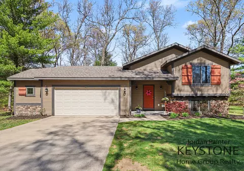 1687 Nature View Ln, Allegan, MI 49010