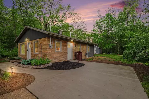 2061 Southland Dr, Muskegon, MI 49442