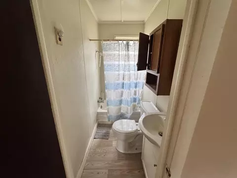 Bath - 7430 Jones Rd, Jackson, MI 49201 photo 1 of 1