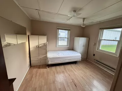 Bedroom - 7430 Jones Rd, Jackson, MI 49201 photo 1 of 2