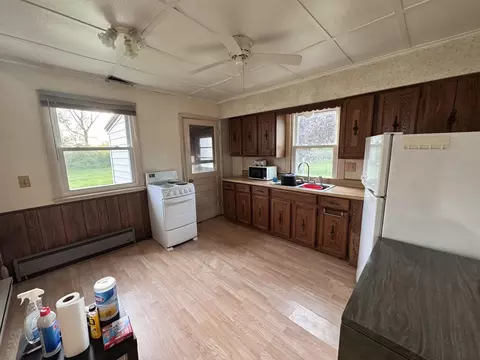Kitchen - 7430 Jones Rd, Jackson, MI 49201 photo 1 of 1