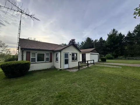 Exterior - 7430 Jones Rd, Jackson, MI 49201 photo 2 of 3