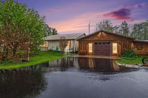 5739 Benzie Hwy, Benzonia, MI 49616