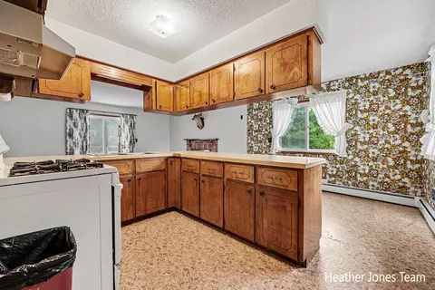 Kitchen - 1320 W Stanton Rd, Stanton, MI 48888 photo 1 of 3