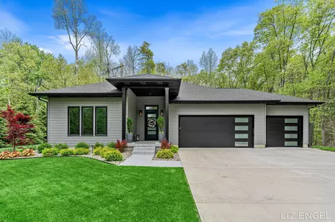 3190 Light House Way, Saugatuck, MI 49453