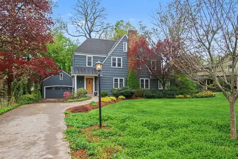 588 Central Ave, Holland, MI 49423