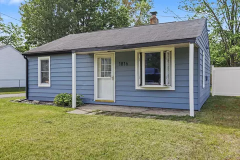1816 Byrd Dr, Portage, MI 49002