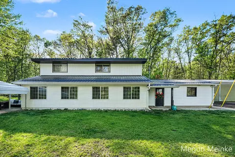 10231 Morgan Mills Rd NE, Greenville, MI 48838