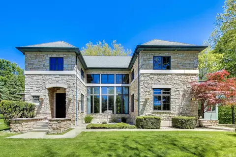 2287 Autumn Rdg, St. Joseph, MI 49085