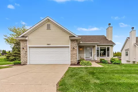 3843 Fox Glen Dr, Ann Arbor, MI 48108