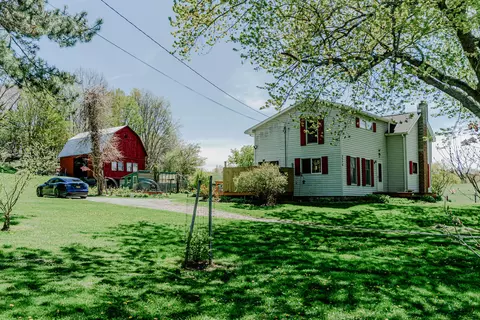 3576 S Luce Ave, Fremont, MI 49412