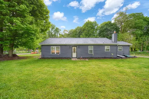 3293 Albion Rd, Concord, MI 49237