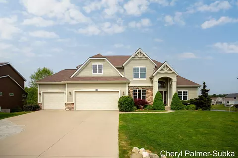 6293 Norfolk Dr, Muskegon, MI 49444