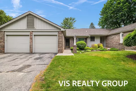 72 Skyline Cir NW, Grand Rapids, MI 49504