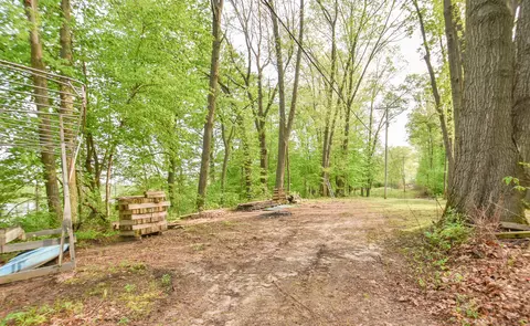 2480 Bluff Dr, Reading, MI 49274