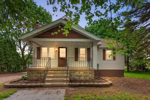11781 8th Ave NW, Grand Rapids, MI 49534