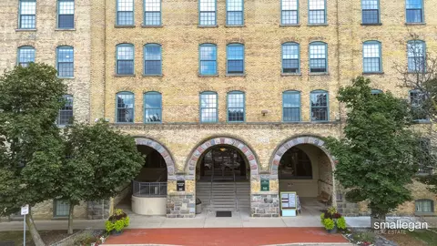 940 Monroe Ave NW #444, Grand Rapids, MI 49503
