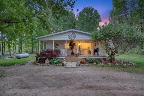 6820 Fuller Rd, Greenville, MI 48838